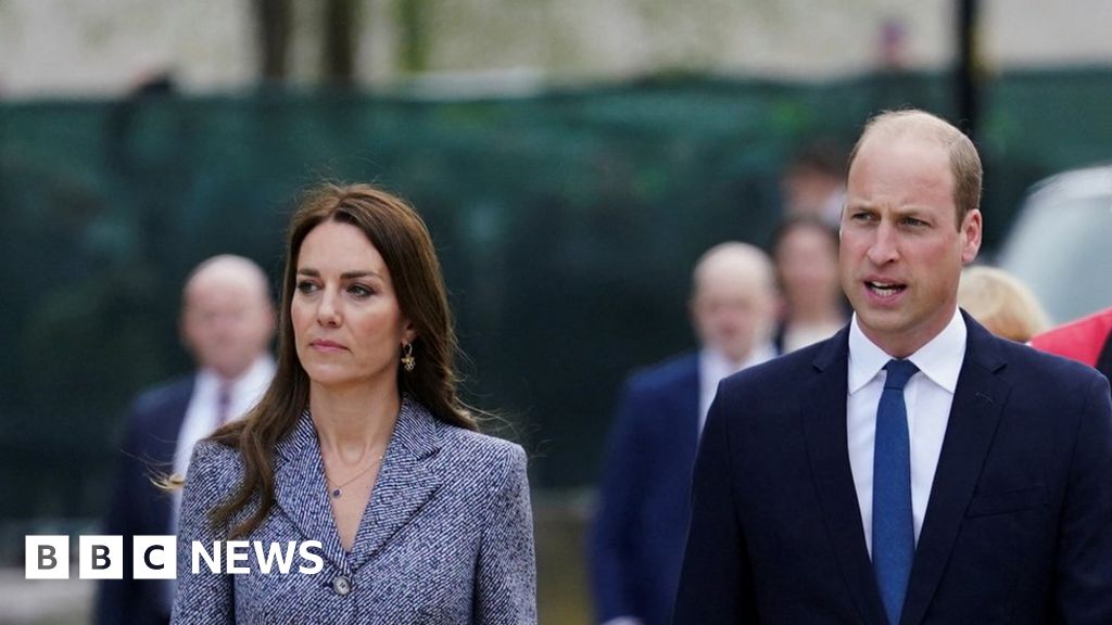 William And Kate Open Memorial To Manchester Bombing