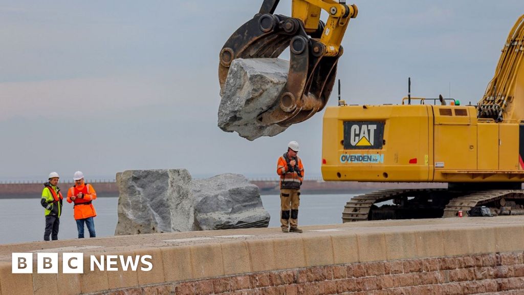 Sunderland port Granite boulders shore up sea wall defences BBC News