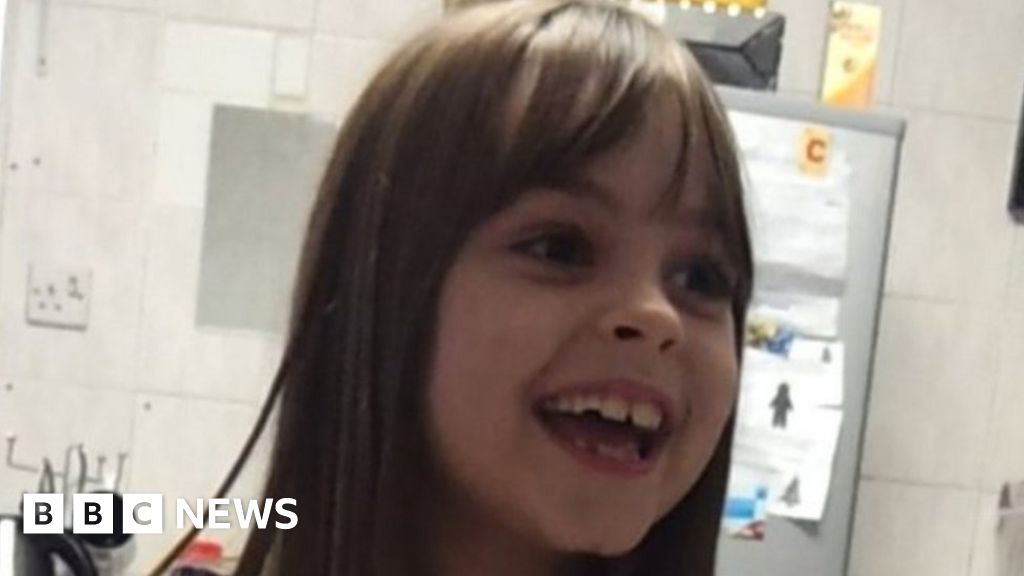 Manchester attack: Saffie Roussos' family pay tribute - BBC News