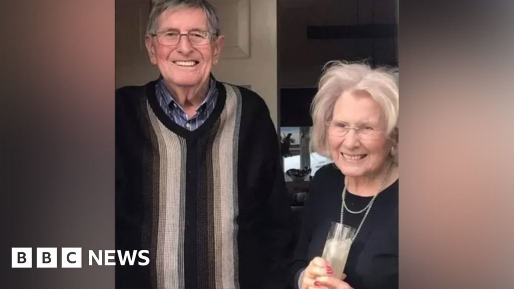 Tributes to retired Lundwood teacher and surveyor killed in crash - BBC ...