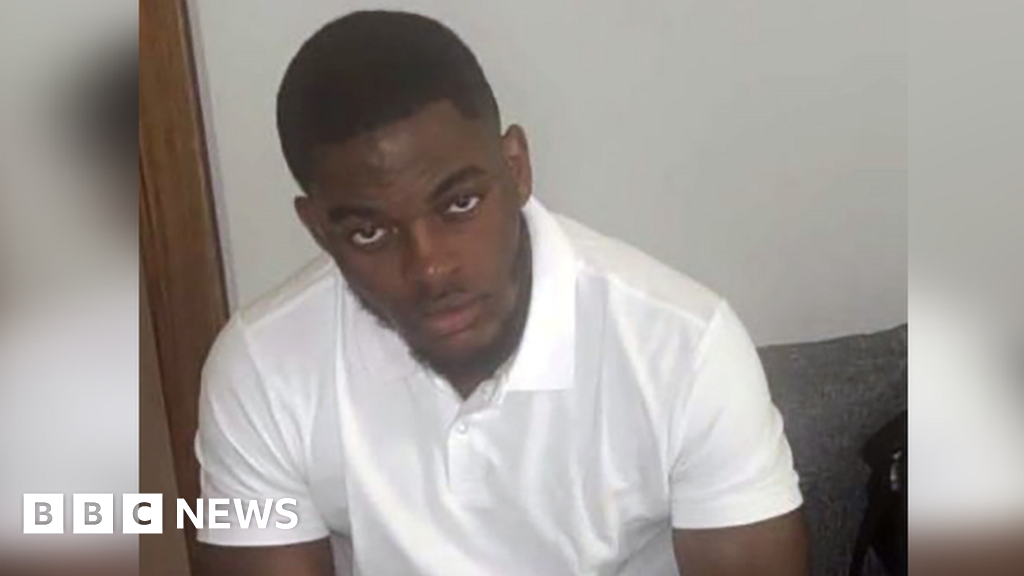 Chris Kaba: Family of man shot by officer accuse Met Police of racism