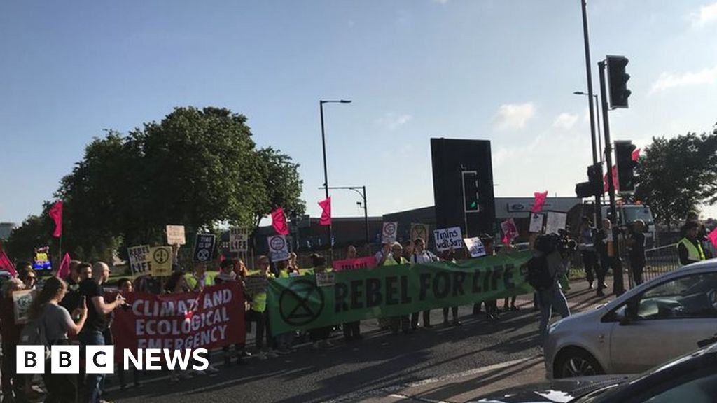 Extinction Rebellion Protesters Block A38 In Birmingham - BBC News