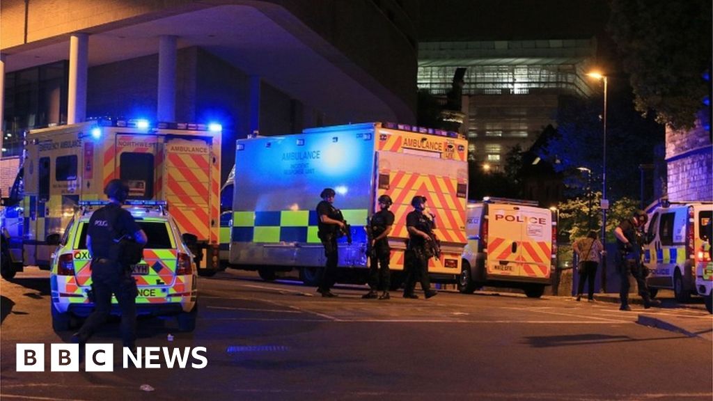 Manchester Arena attack: Bomb 'injured more than 800' - BBC News