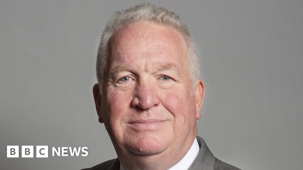 Hemel Hempstead MP Sir Mike Penning to retire at next election