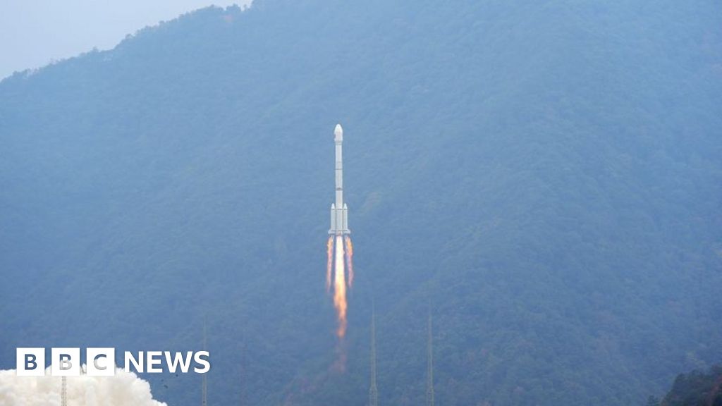 Тайванските власти казаха на Във вторник следобед китайски сателит е