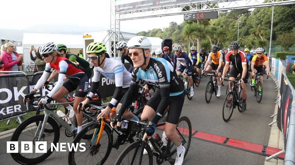 Cyclist Mark Cavendish to race on home 