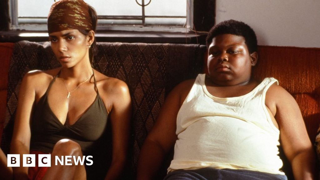 Monsters Ball Actor Coronji Calhoun Sr Dies Aged 30 Bbc News