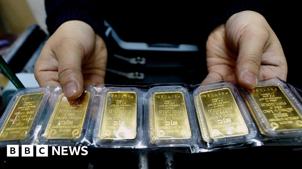 Gold price at seven-year high on coronavirus fears