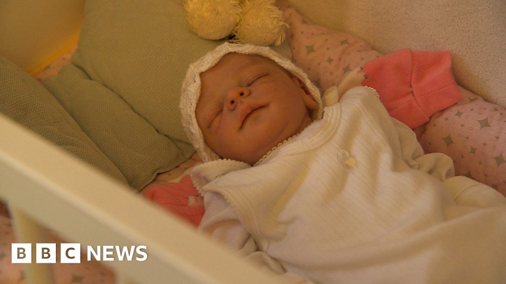 Mothers reborn: The surprising benefits of lifelike dolls