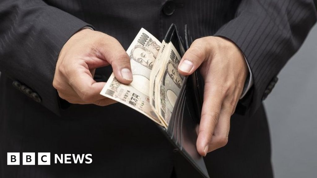 Man gambles away huge accidental Covid payment in Japan