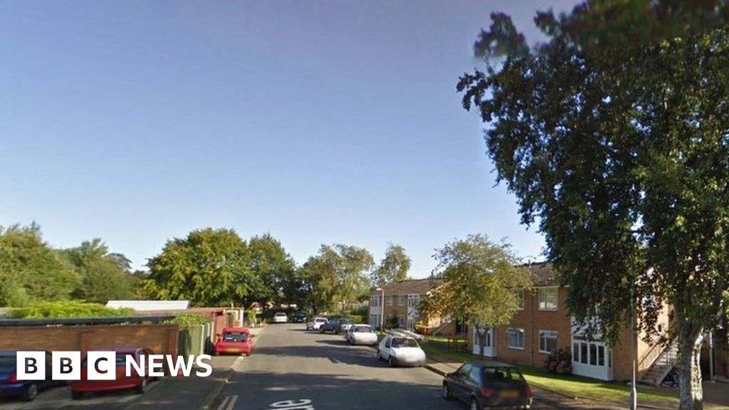 Mum of drowned boy Kian Dale 'stupid' to leave him alone in bath BBC News