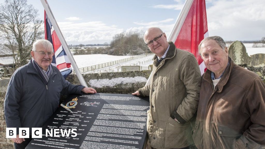 New memorial to WW2 bomber crew unveiled