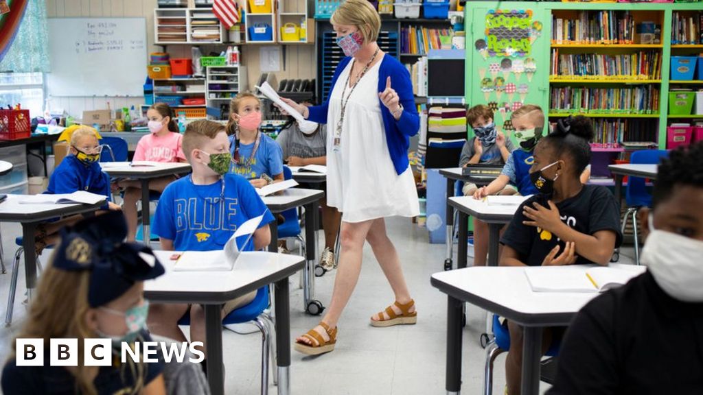 Covid-19: Mississippi quarantines 20,000 pupils at start of new school year