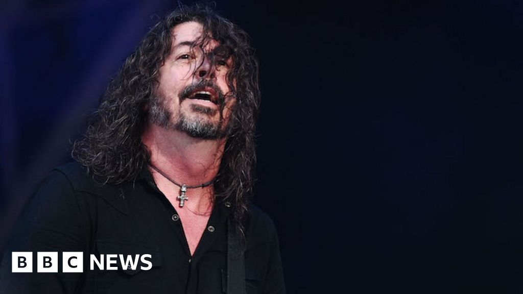 Foo Fighters make ‘surprise’ return to Glastonbury