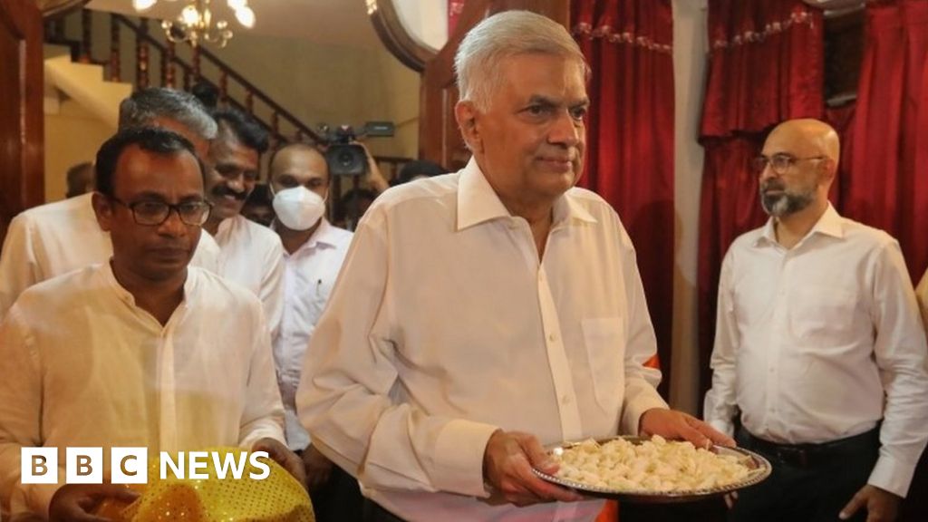 Ranil Wickremesinghe: Sri Lanka's new prime minister faces uphill battle