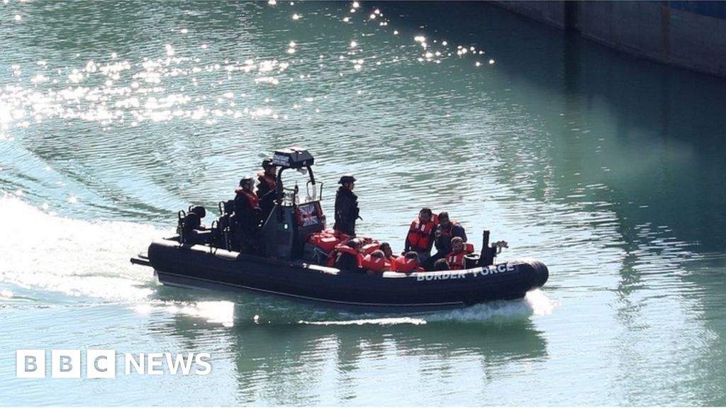 Drones monitor south coast of England for migrant boats - BBC News