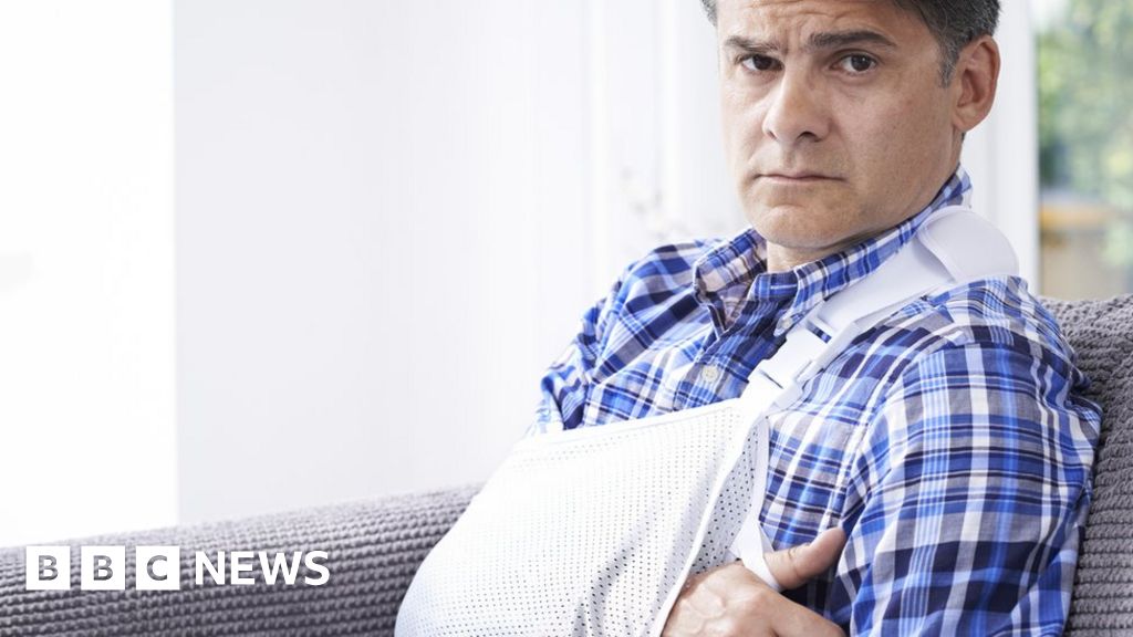 Insurance cover that didn't pay out revealed in FCA data BBC News