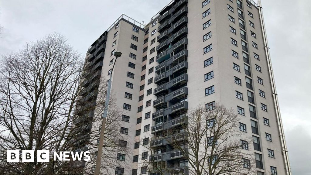 Lincoln Murder Inquiry Sees Police River Searches In City - BBC News