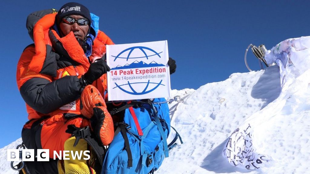 Sherpa Climbs Everest Twice In A Week Setting Record 24 Ascents Bbc News - roblox time to climb