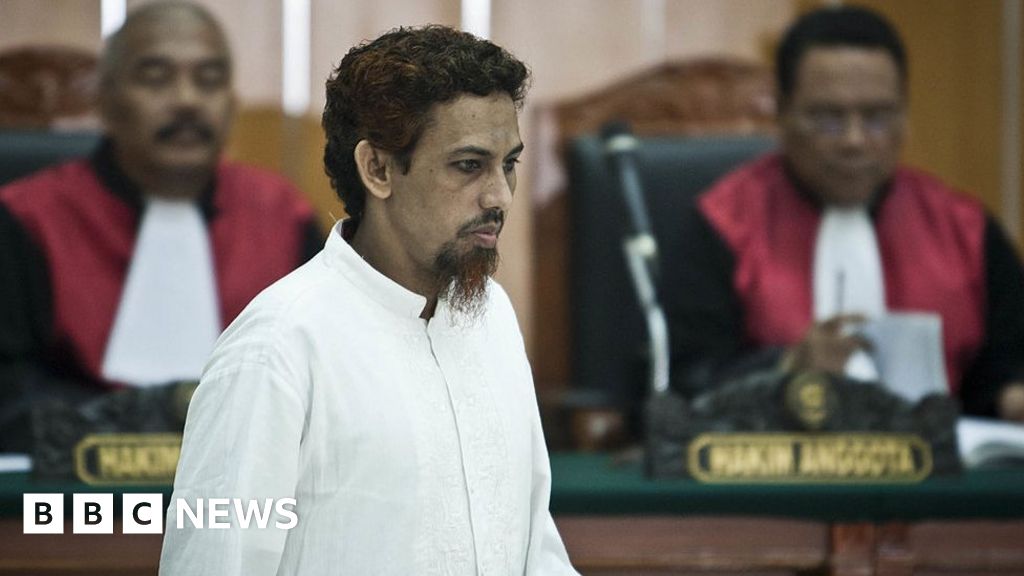 Umar Patek: Anger and fear in Australia as Bali bomber freed