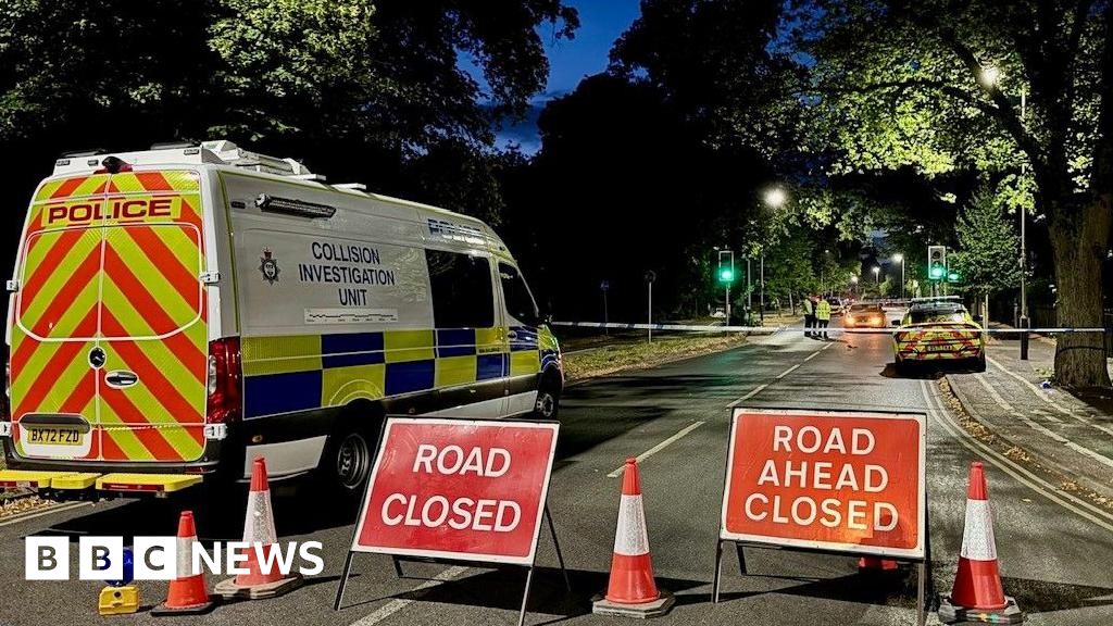 Police Car, Leicester Collision Investigated After Pedestrians Injured
