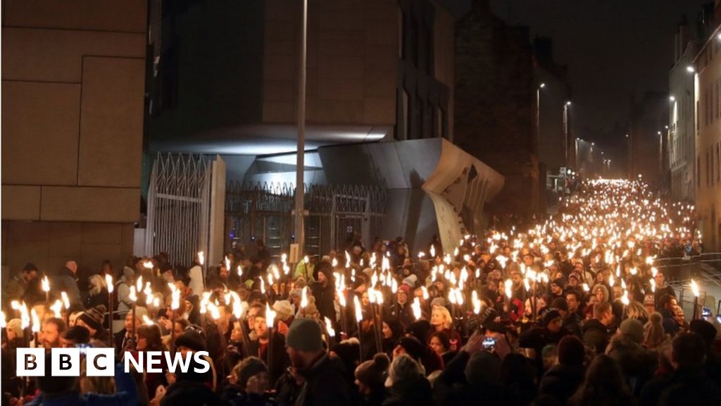 Edinburgh's Hogmanay Torchlight procession cancelled BBC News