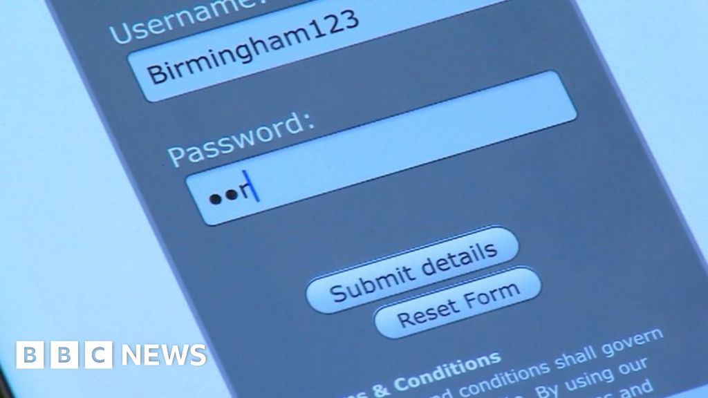 Shock as phones hacked in cybersecurity experiment - BBC News