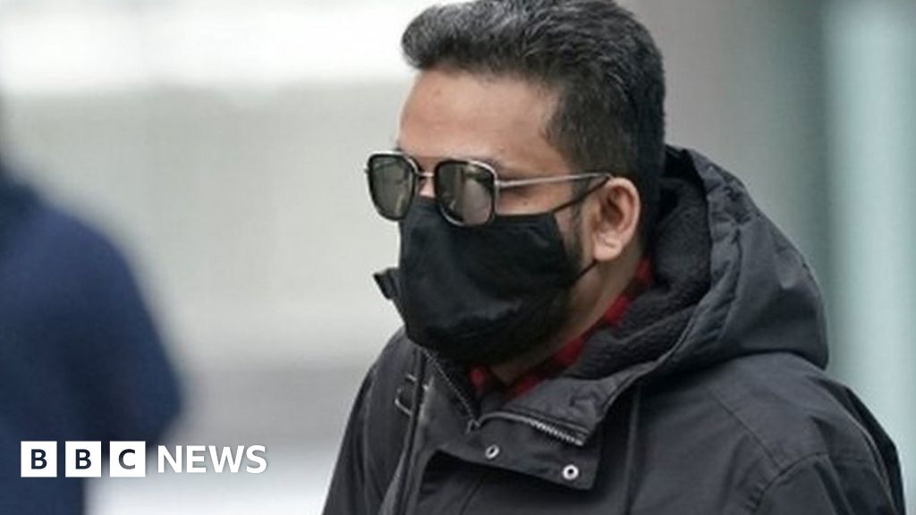 Met officer Adnan Arib jailed for seeking relationship with teenage girls