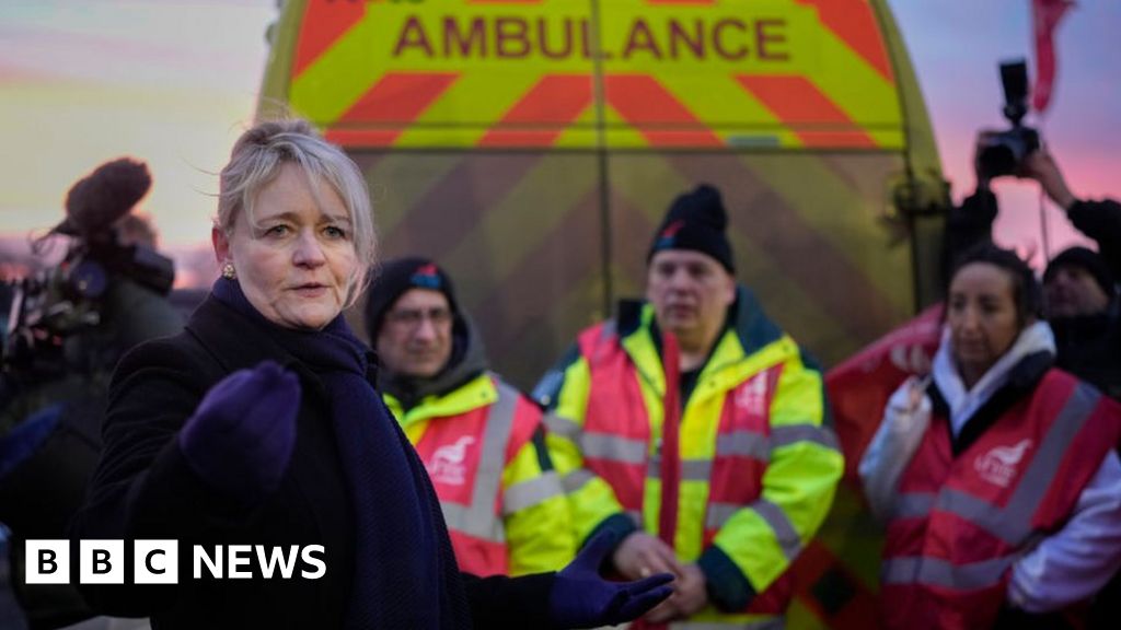Union boss Sharon Graham calls on Sunak to intervene on NHS pay