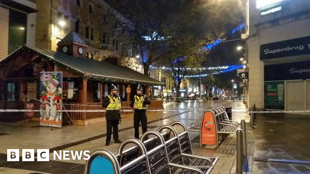 Cardiff Queen Street disturbance sees two people arrested