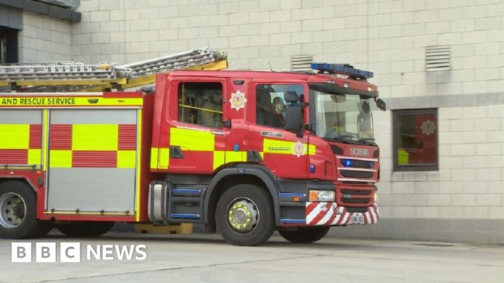 Three Aberdeen fire engines stood down due to staffing problems BBC News