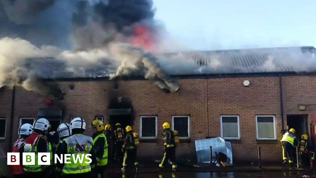 Seventy Firefighters Tackle Blaze In Tottenham - BBC News