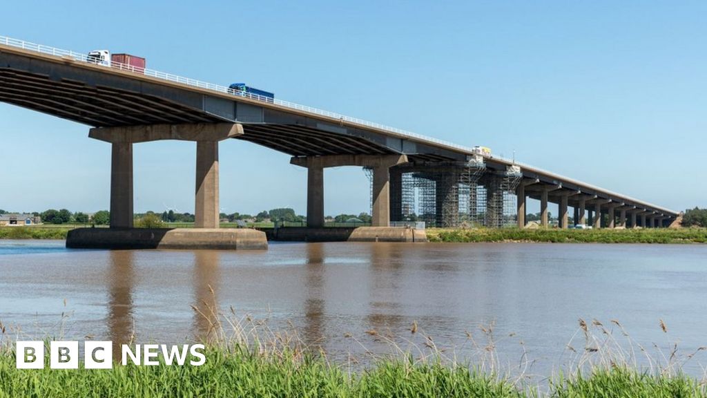 M62 overnight closure for further repairs to Ouse Bridge