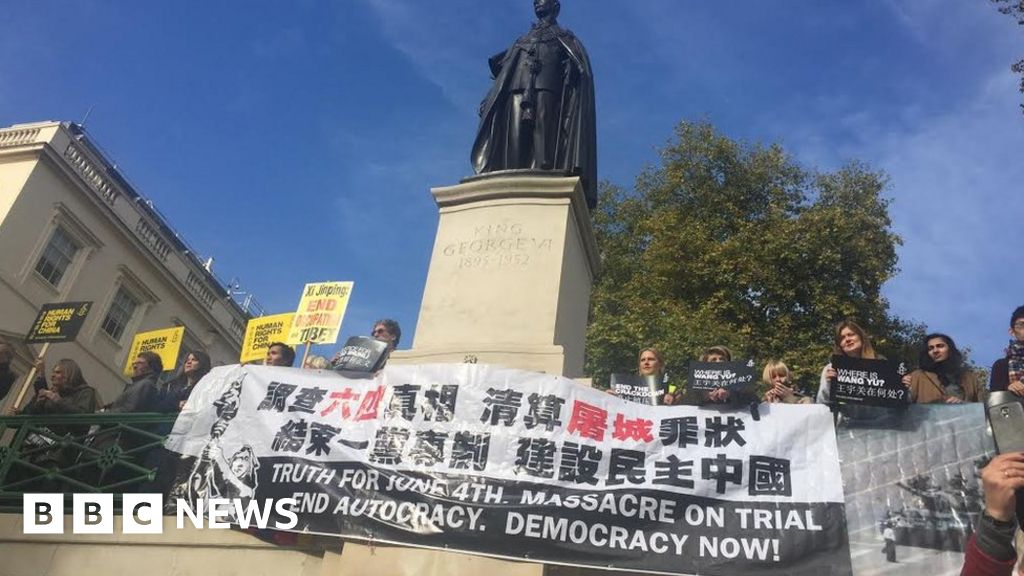 Mall Protests Over China State Visit To Britain Bbc News