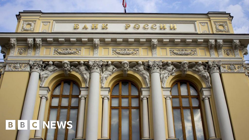 Русия повиши лихвените проценти след падането на рублата