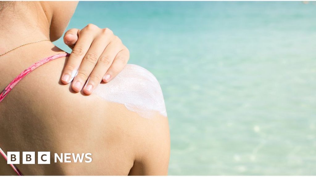 Water resistant sunscreen claims ‘meaningless’, says Which? Water resistant sunscreen claims ‘meaningless’, says Which?