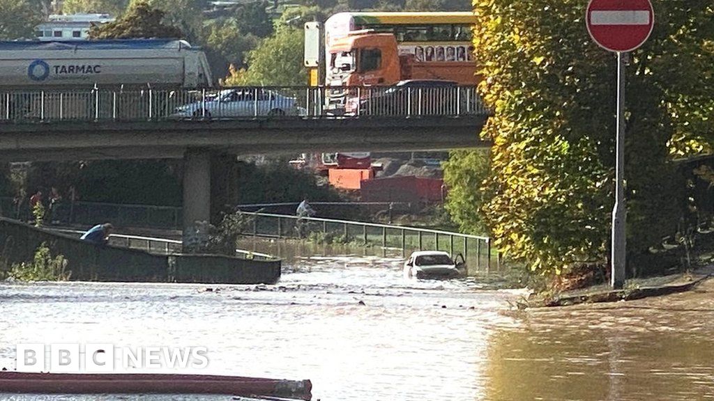 Burst Bristol Water Main Cuts Off Thousands Of Homes    127079159 Image2 