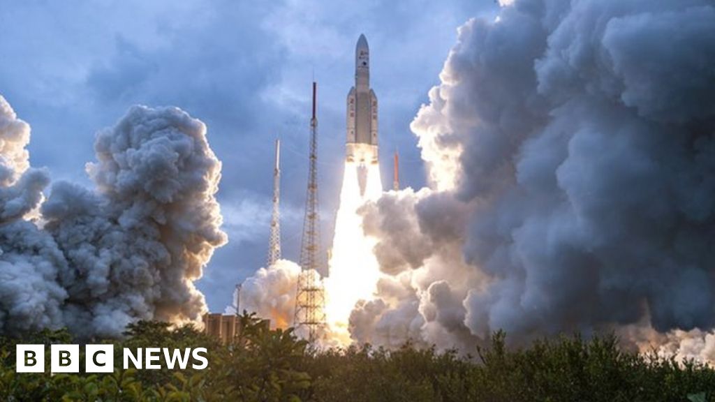 Featured image of post James Webb Space Telescope lifts off on historic mission