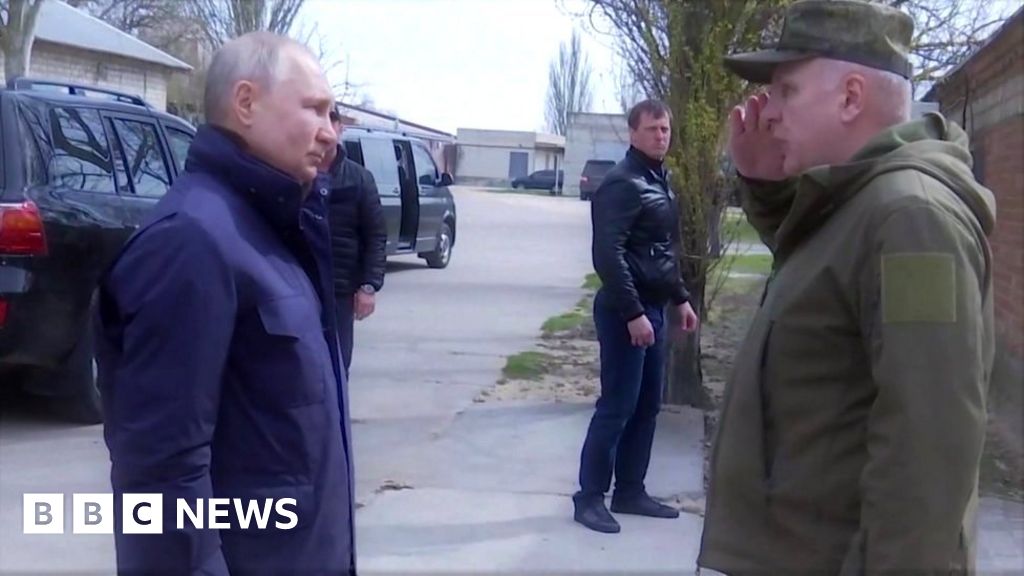 Ukraine war: Putin visits occupied Kherson region, says Kremlin