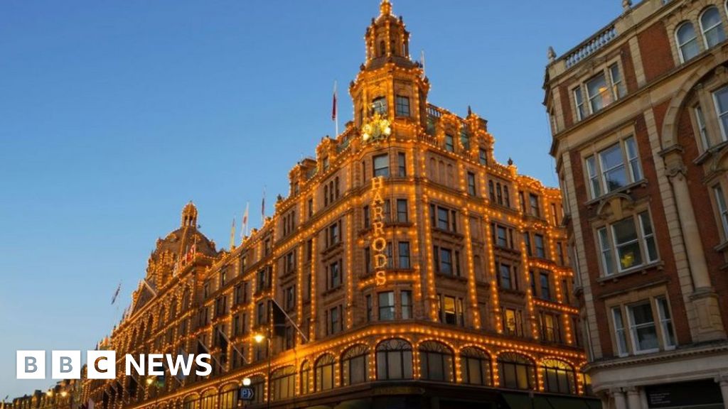 Man stabbed at Harrods amid reports of a fight