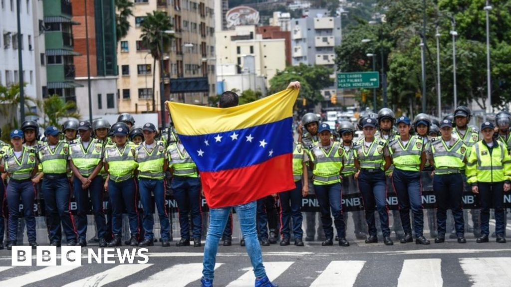 Venezuela opposition march over referendum delays BBC News