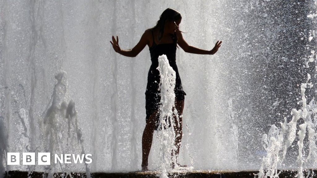 Europe Heatwave Sparks Health Warnings As Temperatures Soar Bbc News 4954