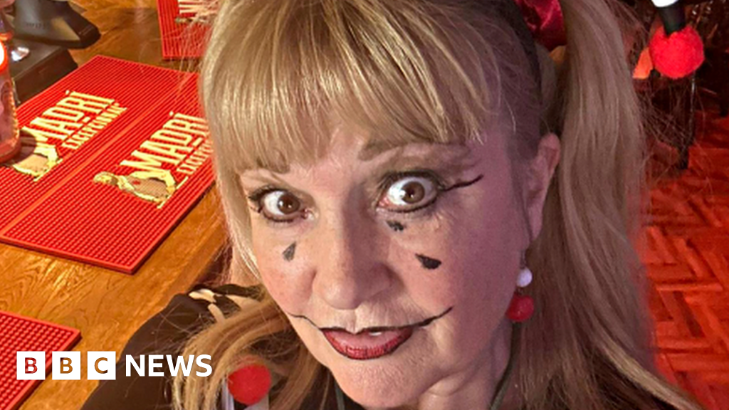 Gower pub landlady's tears over angry Halloween letter - BBC News