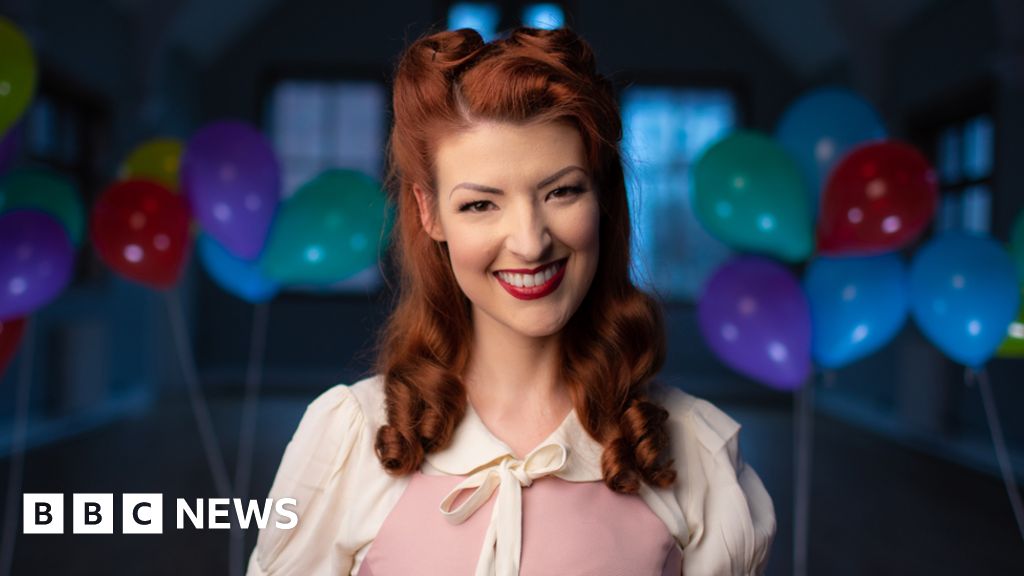 YouTuber Jessica Kellgren-Fozard: It's OK not to be OK'