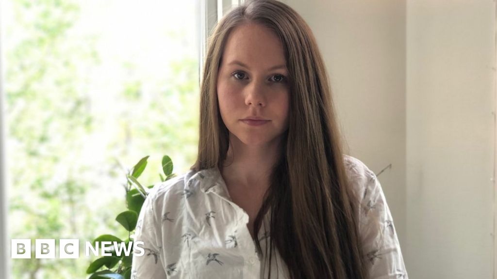 Instagram: 'I don't want people to be ashamed of their scars'