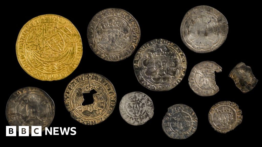 Coins, brooches and rings found in north Wales declared treasure 