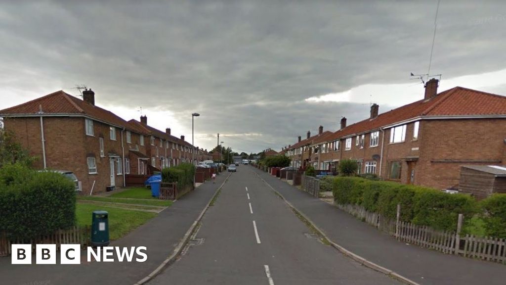 Armed men burst in on children's party