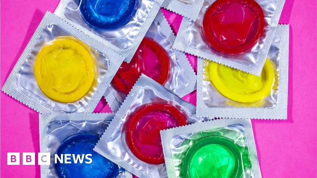 France makes condoms free for 18 to 25 year olds