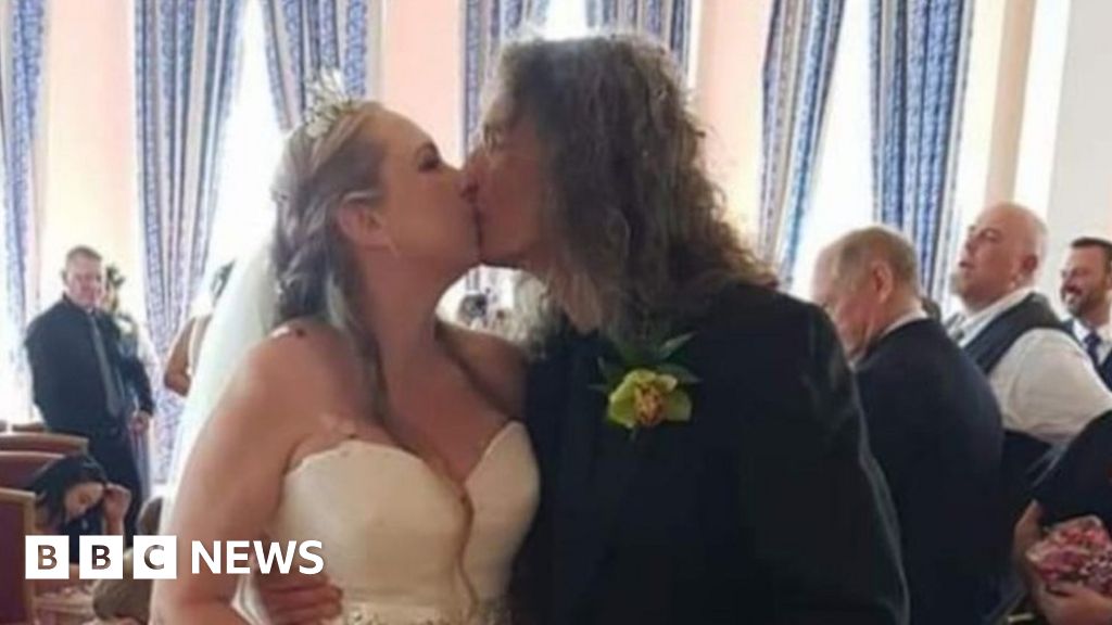 Coronavirus: Twin ' s warning to the sister Covid-19 death