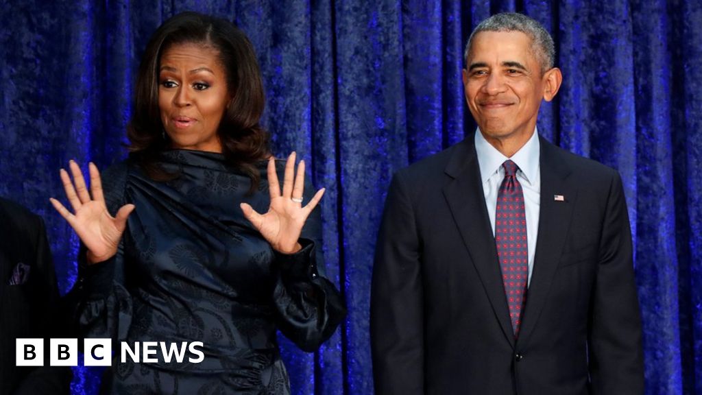 Barack and Michelle Obama to produce podcasts for Spotify - BBC News